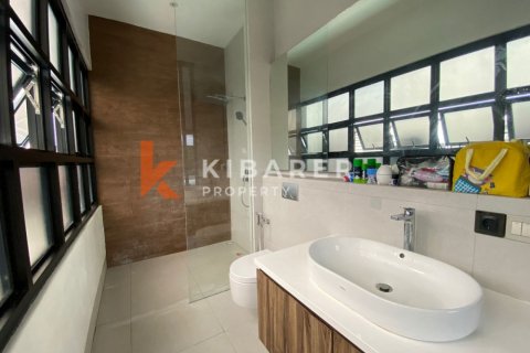 5 bedrooms Villa in Jimbaran, Badung, Indonesia No. 12063 11