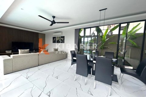 5 bedrooms Villa in Ungasan, Badung, Indonesia No. 12064 6