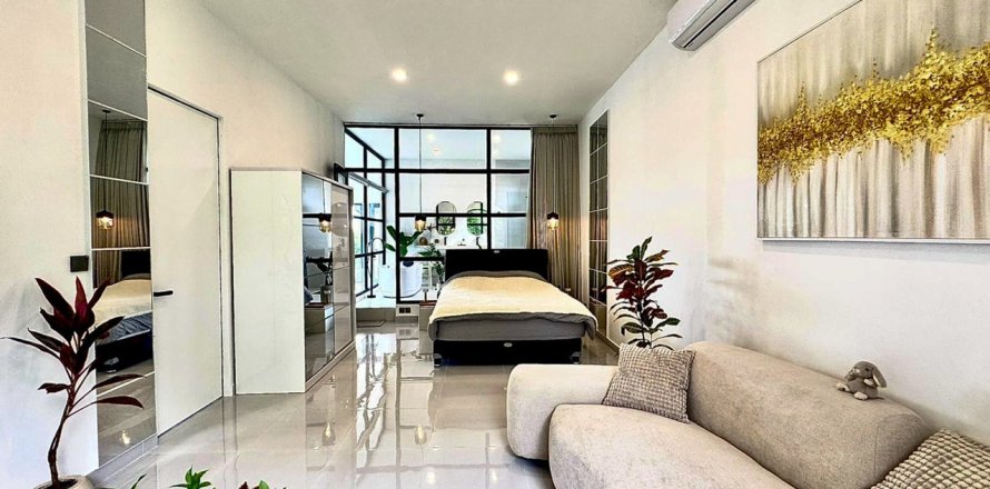 Studio Villa in Tumbak Bayuh, Mengwi, Badung, Indonesia No. 9665