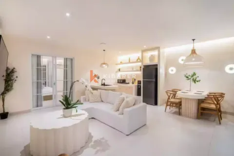 2 bedrooms Villa in Canggu, Badung, Indonesia No. 11880 2