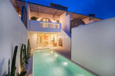 2 bedrooms Villa in Canggu, Badung, Indonesia No. 11880