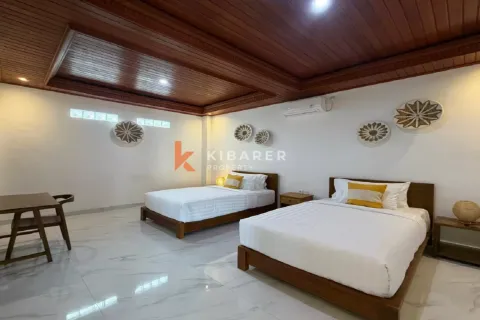 3 bedrooms Villa in Kerobokan, Badung, Indonesia No. 11881 13