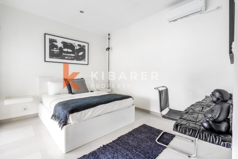 3 bedrooms Villa in Tibubeneng, Badung, Indonesia No. 12871 23