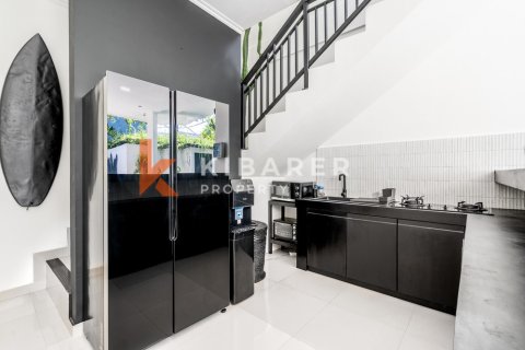 3 bedrooms Villa in Tibubeneng, Badung, Indonesia No. 12871 8