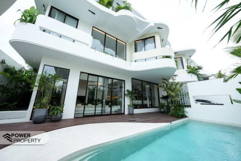 3 bedrooms Villa in Seminyak, Badung,  No. 9568