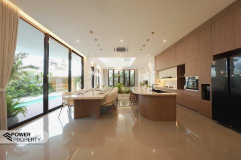 3 bedrooms Villa in Seminyak, Badung,  No. 9568 24