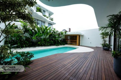 3 bedrooms Villa in Seminyak, Badung,  No. 9568 3