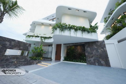 3 bedrooms Villa in Seminyak, Badung,  No. 9568 22