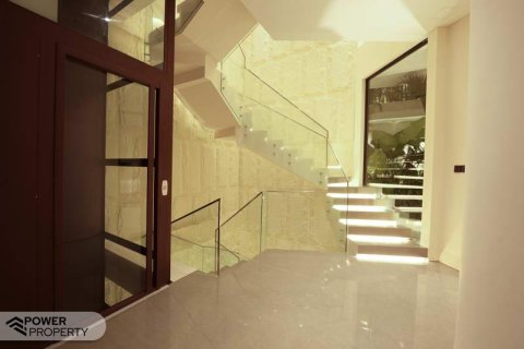 3 bedrooms Villa in Seminyak, Badung,  No. 9568 15