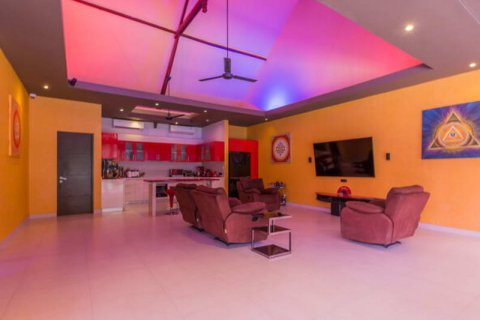 3 bedrooms Villa in Seminyak, Badung,  No. 9569 25