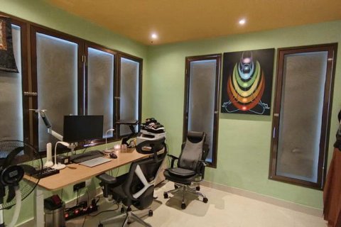 3 bedrooms Villa in Seminyak, Badung,  No. 9569 5