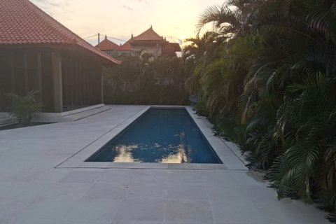 3 bedrooms Villa in Seminyak, Badung,  No. 9569 15