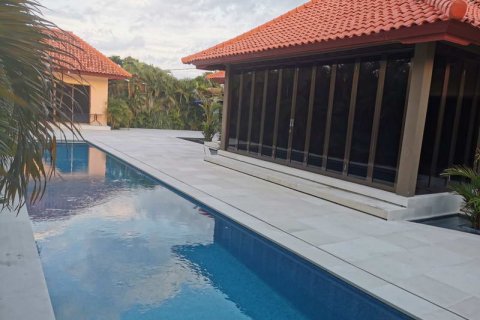 3 bedrooms Villa in Seminyak, Badung,  No. 9569 11