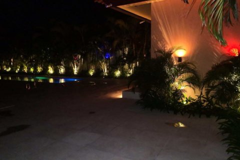 3 bedrooms Villa in Seminyak, Badung,  No. 9569 13