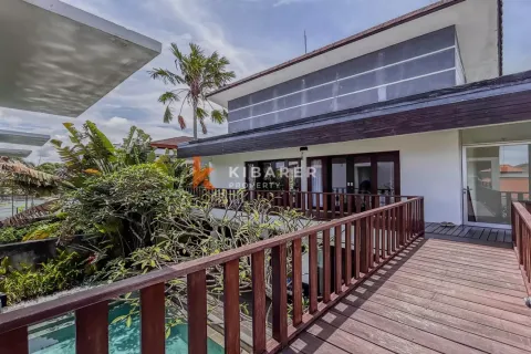 3 bedrooms Villa in Tibubeneng, Badung, Indonesia No. 11784 5