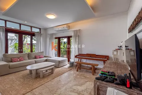 3 bedrooms Villa in Tibubeneng, Badung, Indonesia No. 11784 12