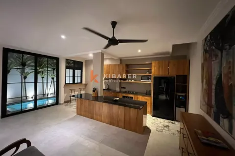 3 bedrooms Villa in Kerobokan, Badung, Indonesia No. 11782 2