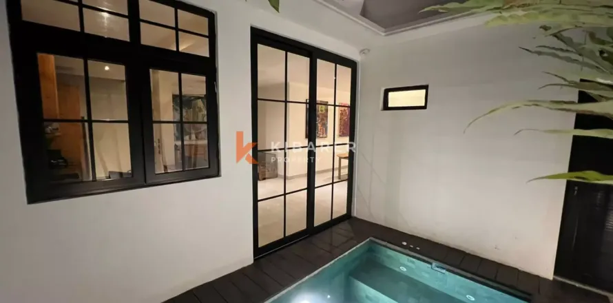 3 bedrooms Villa in Kerobokan, Badung, Indonesia No. 11782
