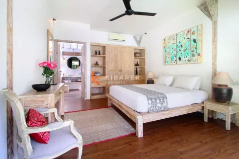 4 bedrooms Villa in Tibubeneng, Badung, Indonesia No. 11781 14