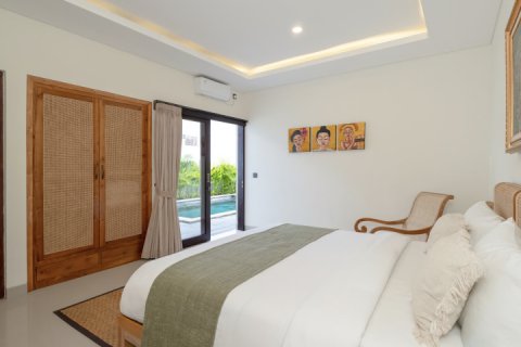 2 bedrooms Villa in Seminyak, Badung, Indonesia No. 10042 11