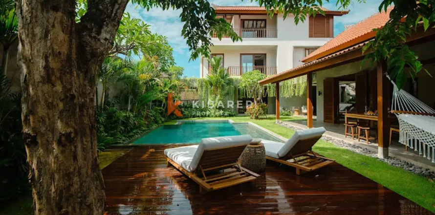 3 bedrooms Villa in Denpasar, Indonesia No. 12858