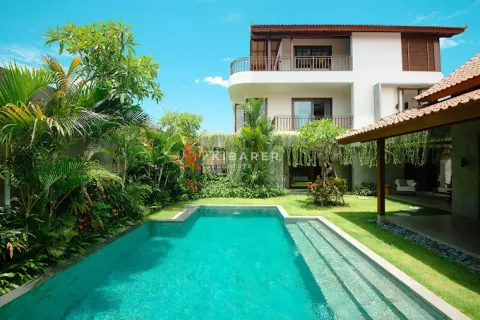 3 bedrooms Villa in Denpasar, Indonesia No. 12858 2