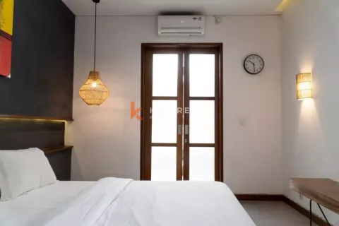 3 bedrooms Villa in Kerobokan, Badung, Indonesia No. 12860 10