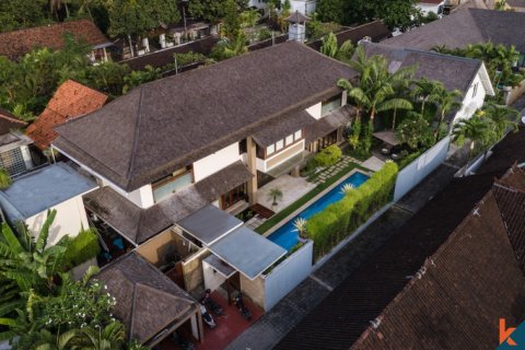 3 bedrooms Villa in Seminyak, Badung, Indonesia No. 11191 1