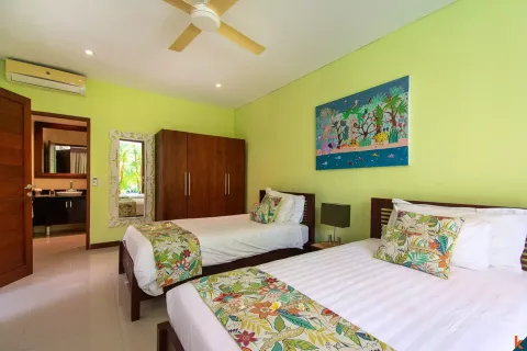 6 bedrooms Villa in Tibubeneng, Badung, Indonesia No. 10664 20