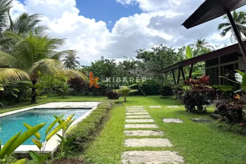 5 bedrooms Villa in Badung, Indonesia No. 12598 4
