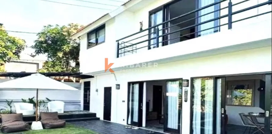 2 bedrooms Villa in Kerobokan, Badung, Indonesia No. 12597