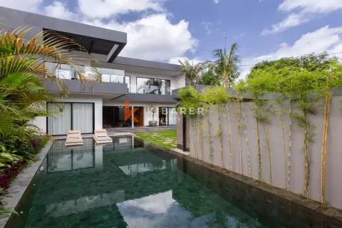 4 bedrooms Villa in Pererenan, Mengwi, Badung, Indonesia No. 11922
