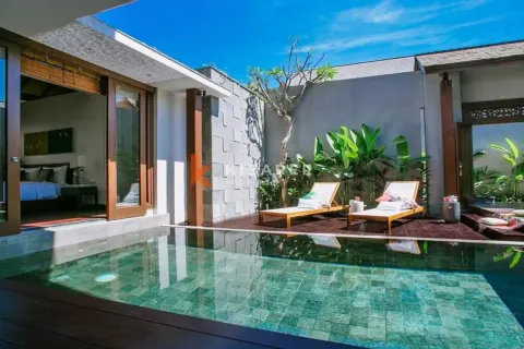 3 bedrooms Villa in Kerobokan, Badung, Indonesia No. 11924