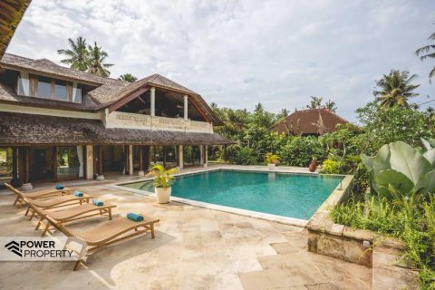 4 bedrooms Villa in Tabanan,  No. 8642 1