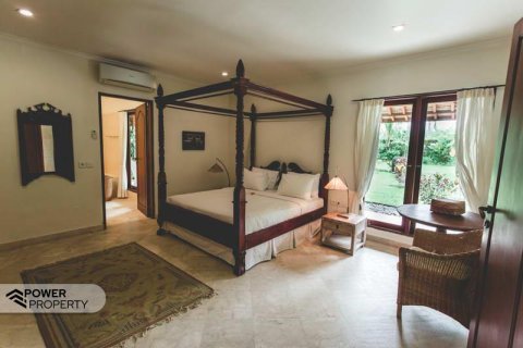 4 bedrooms Villa in Tabanan,  No. 8642 21
