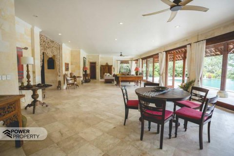 4 bedrooms Villa in Tabanan,  No. 8642 14