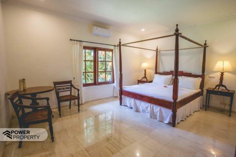 7 bedrooms Villa in Tabanan,  No. 8643 15