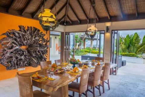 6 bedrooms Villa in Kuta, Badung, Indonesia No. 12319 6