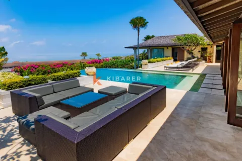 6 bedrooms Villa in Kuta, Badung, Indonesia No. 12319 4