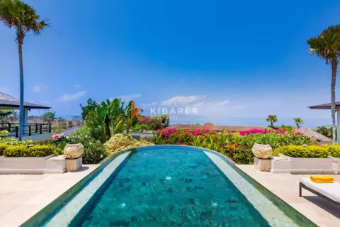 6 bedrooms Villa in Kuta, Badung, Indonesia No. 12319 3