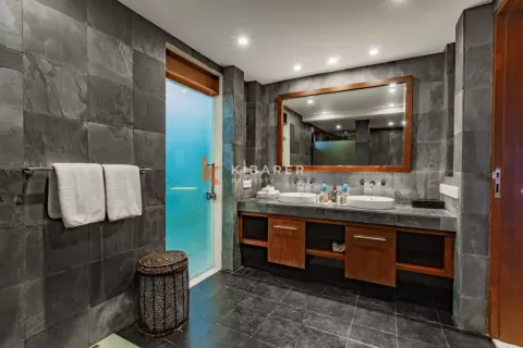 6 bedrooms Villa in Kuta, Badung, Indonesia No. 12319 26