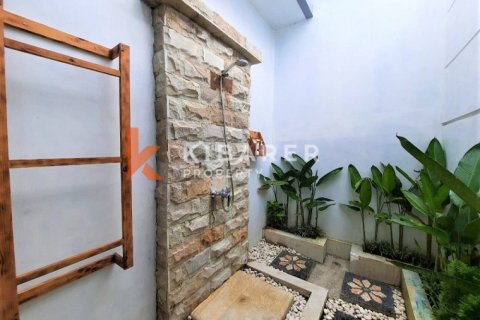 3 bedrooms Villa in Canggu, Badung, Indonesia No. 12862 16