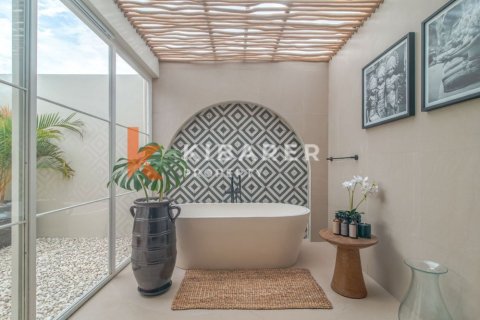 4 bedrooms Villa in Tibubeneng, Badung, Indonesia No. 12550 21