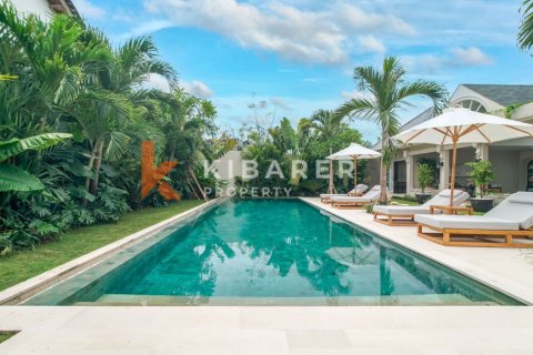 4 bedrooms Villa in Tibubeneng, Badung, Indonesia No. 12550 11