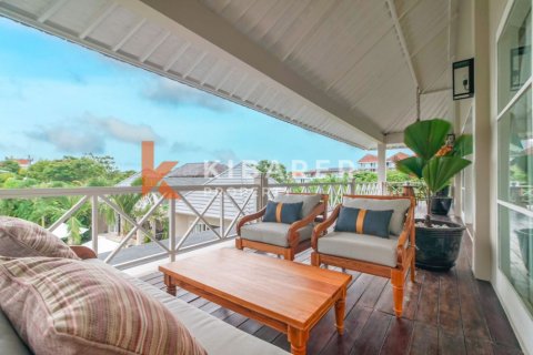 4 bedrooms Villa in Tibubeneng, Badung, Indonesia No. 12550 18