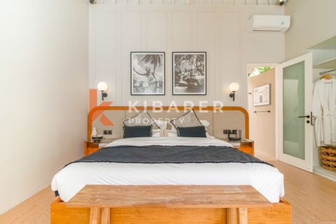 4 bedrooms Villa in Tibubeneng, Badung, Indonesia No. 12550 10