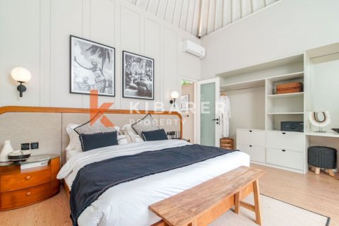 4 bedrooms Villa in Tibubeneng, Badung, Indonesia No. 12550 9
