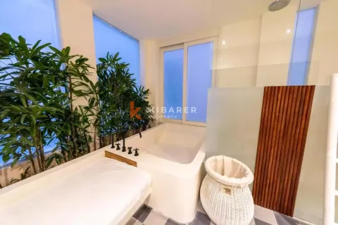 5 bedrooms Villa in Kerobokan, Badung, Indonesia No. 12551 17