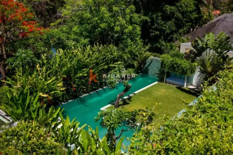 5 bedrooms Villa in Kerobokan, Badung, Indonesia No. 12551 4