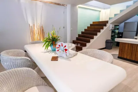 5 bedrooms Villa in Kerobokan, Badung, Indonesia No. 12551 16